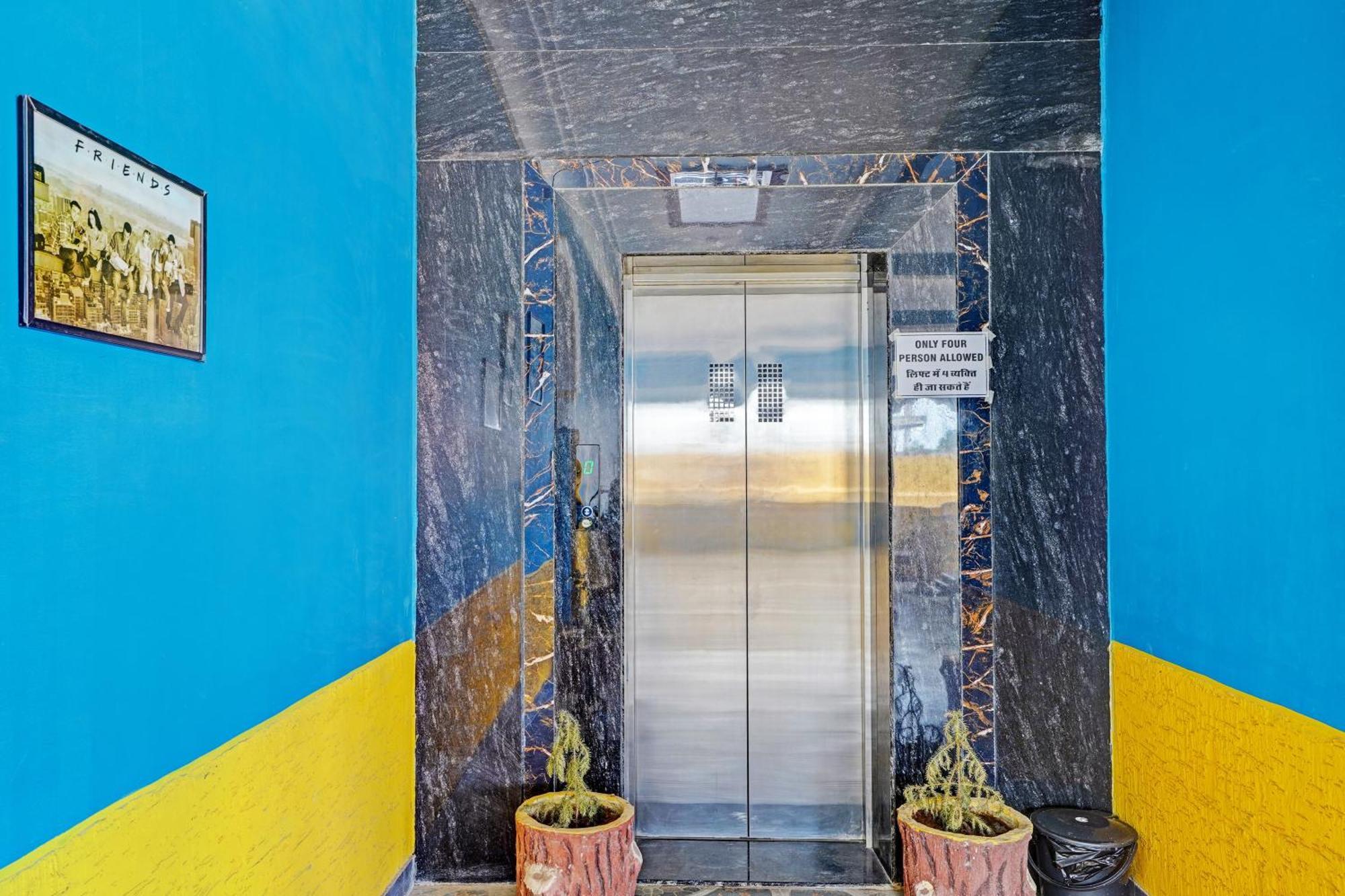 Hotel O Real Out Of The Blue Pushkar Exterior foto