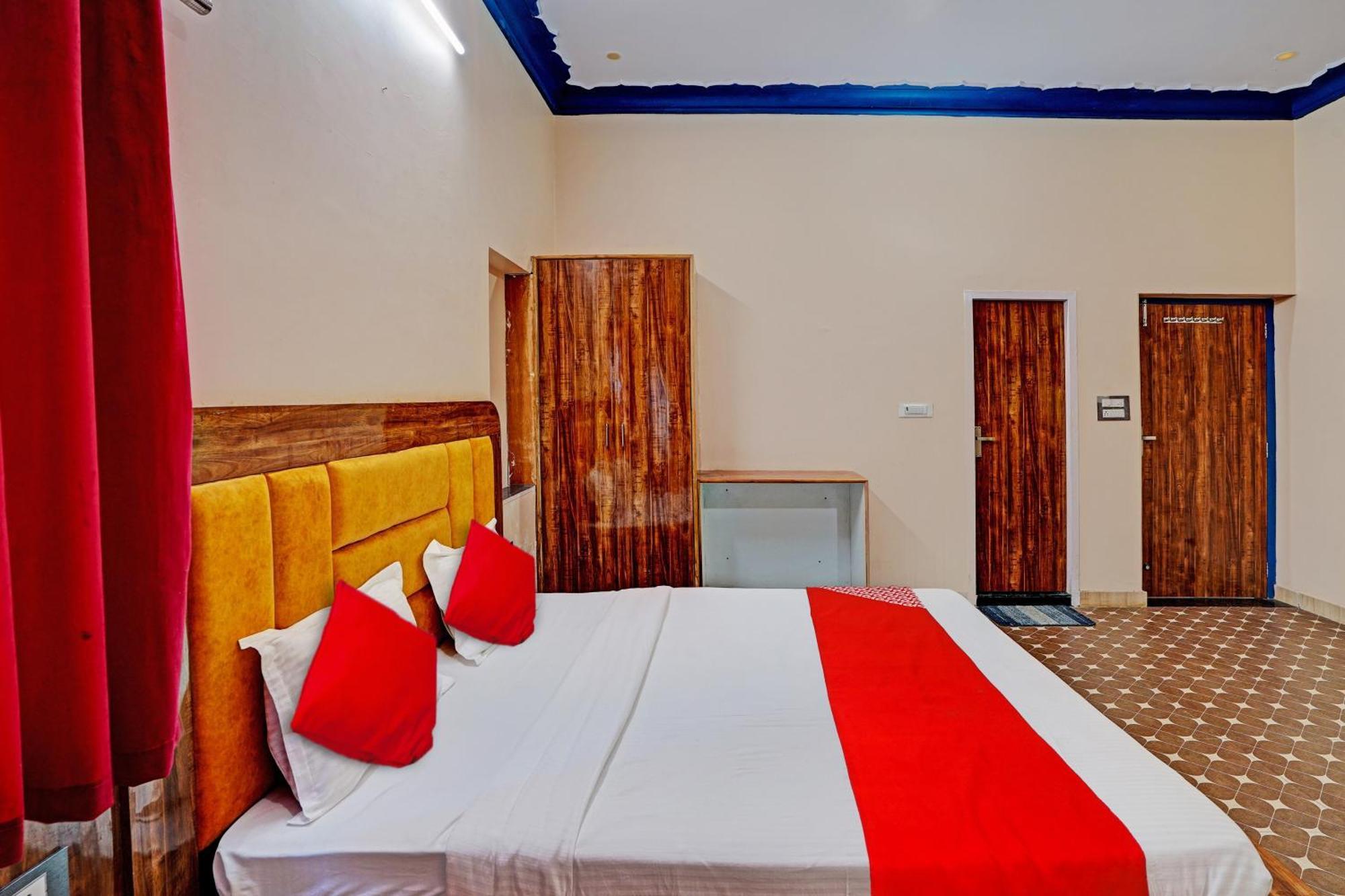 Hotel O Real Out Of The Blue Pushkar Exterior foto